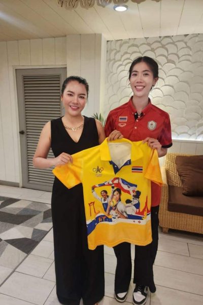 ผลงานเสื้อน้องเทนนิสของอาจารย์ชัญ
